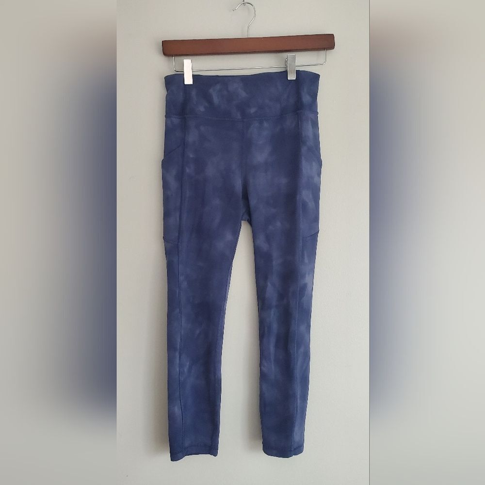 Lululemon Wunder Train High-Rise Crop Inseam 21", Waist 26"